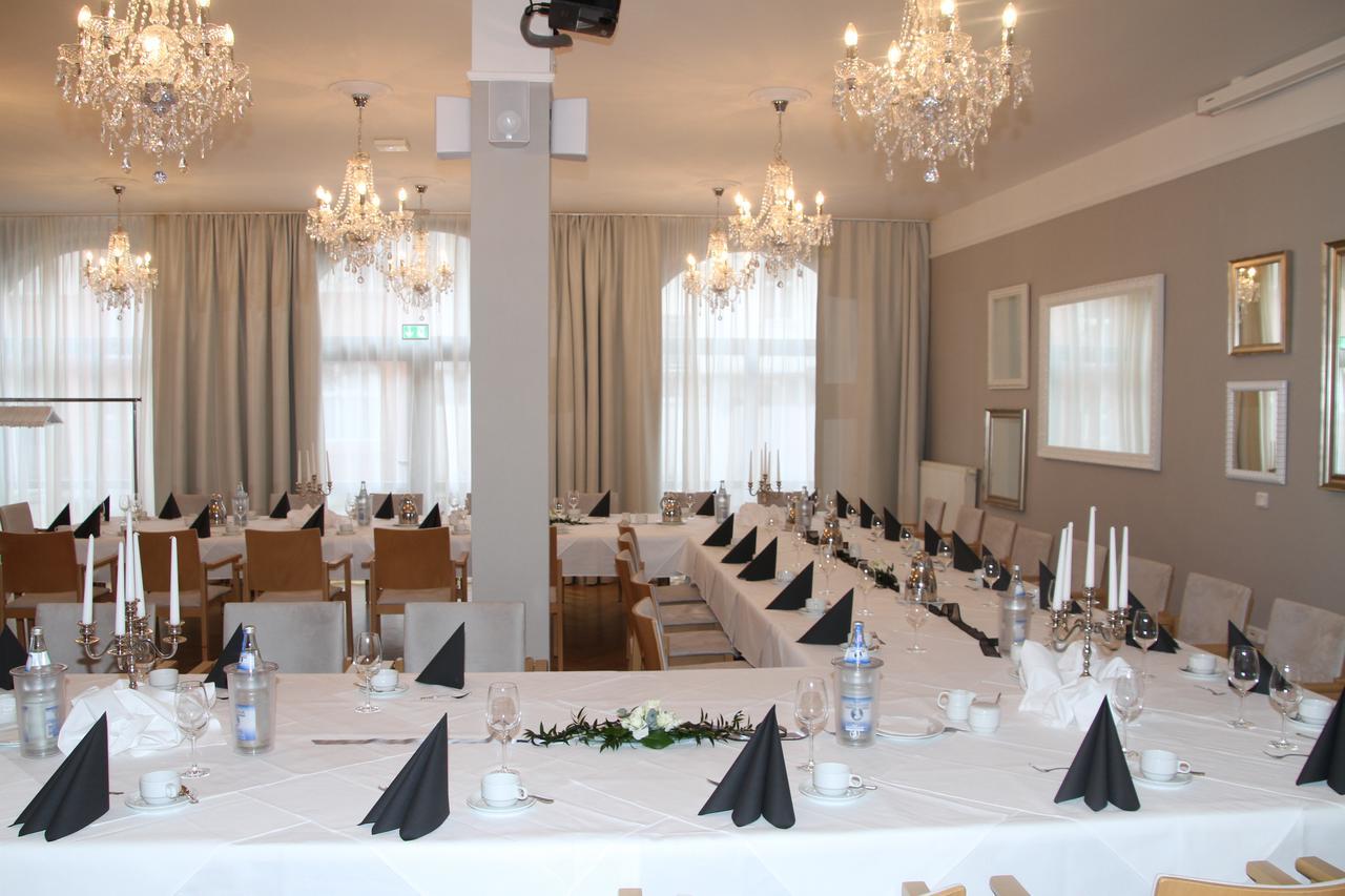 Hotel Am Molkenmarkt Бранденбург Екстериор снимка