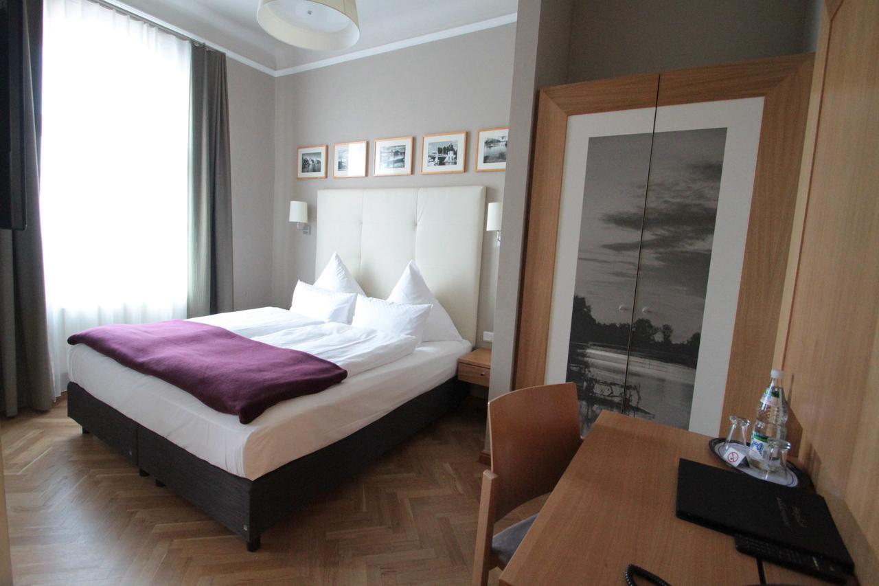 Hotel Am Molkenmarkt Бранденбург Екстериор снимка