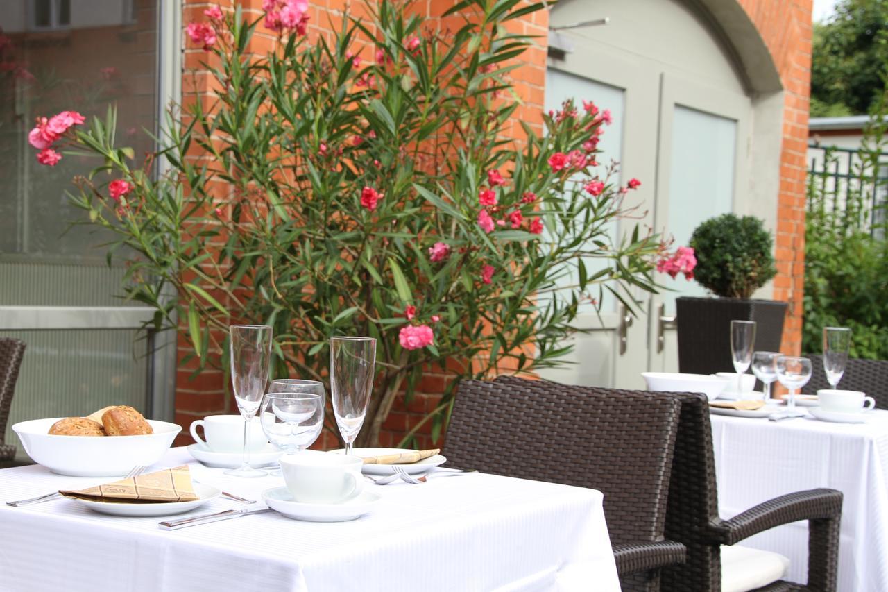 Hotel Am Molkenmarkt Бранденбург Екстериор снимка